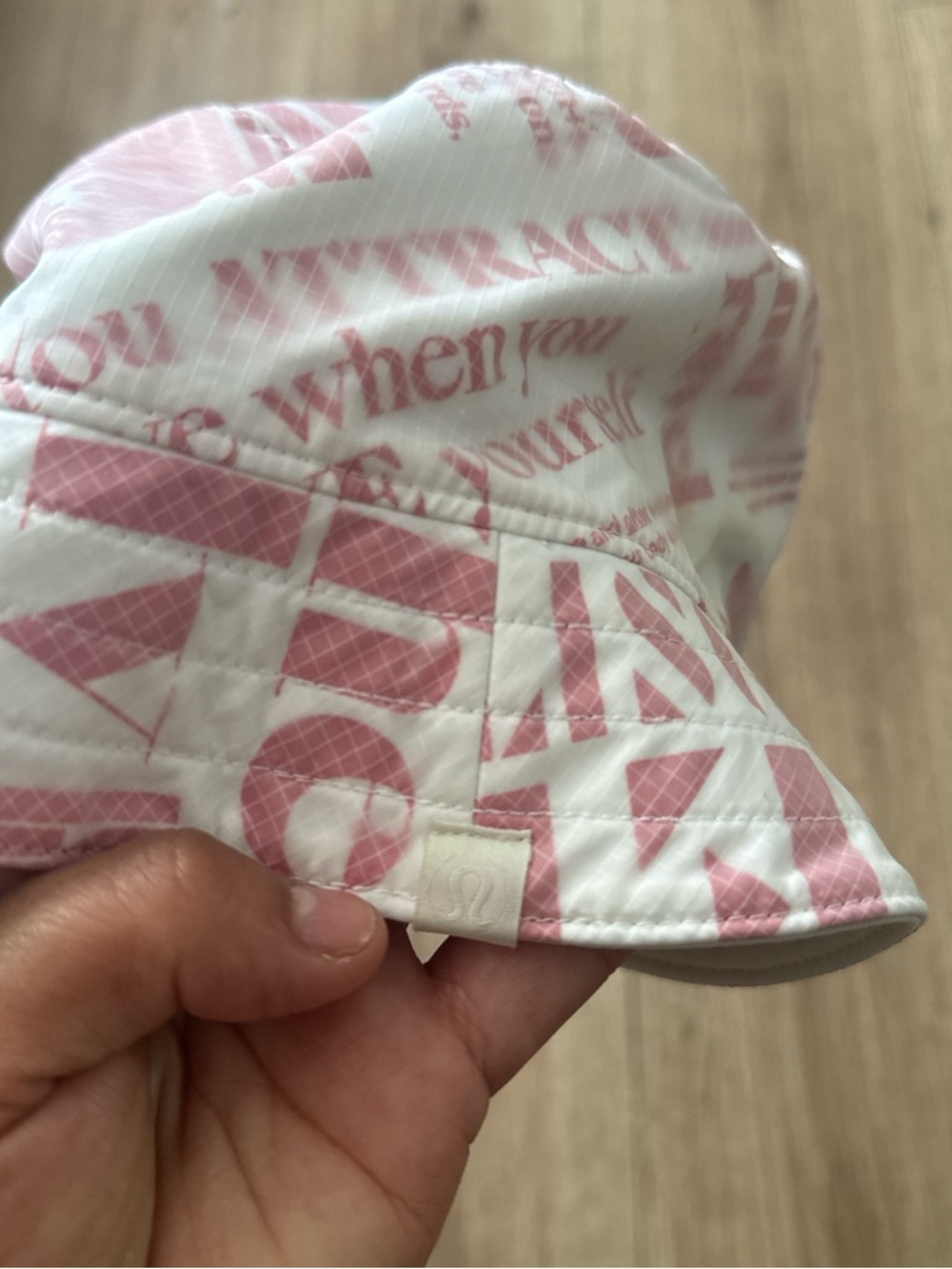 Reversible Lululemon Patterned Bucket Hat - Picture 4 of 4